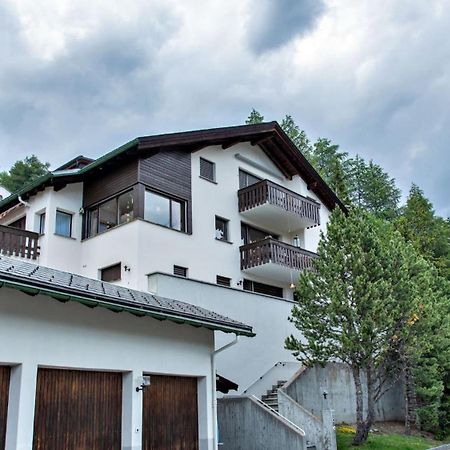 Chesa Flurigna - Zuoz Apartment Bagian luar foto